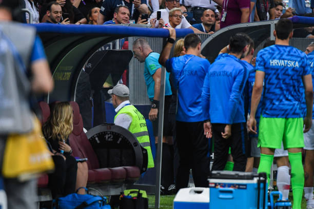 采取了反手 采取了反手